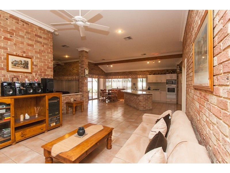 7 St Kitts Boulevard, Secret Harbour WA 6173