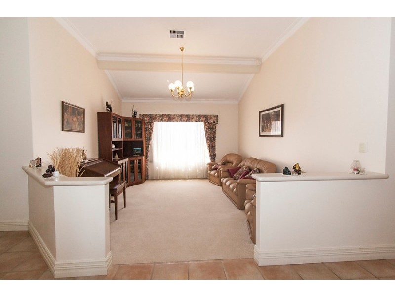 7 St Kitts Boulevard, Secret Harbour WA 6173