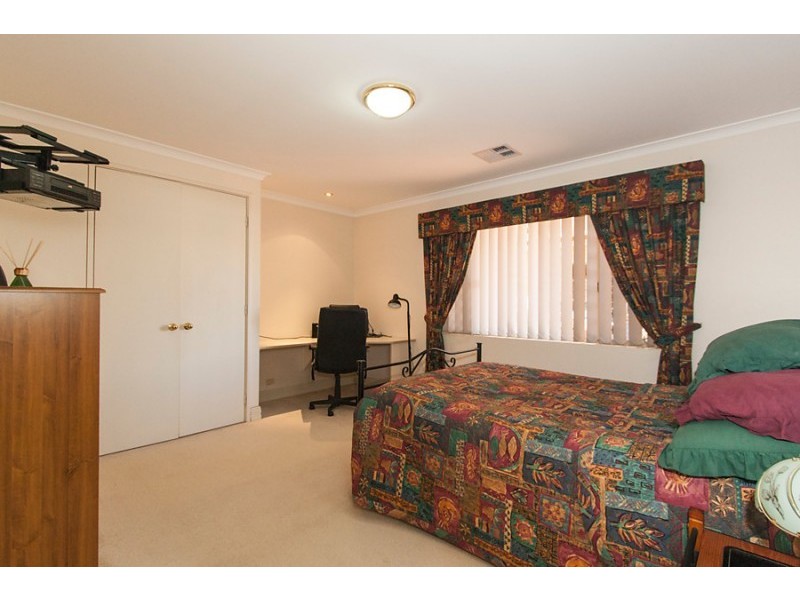 7 St Kitts Boulevard, Secret Harbour WA 6173