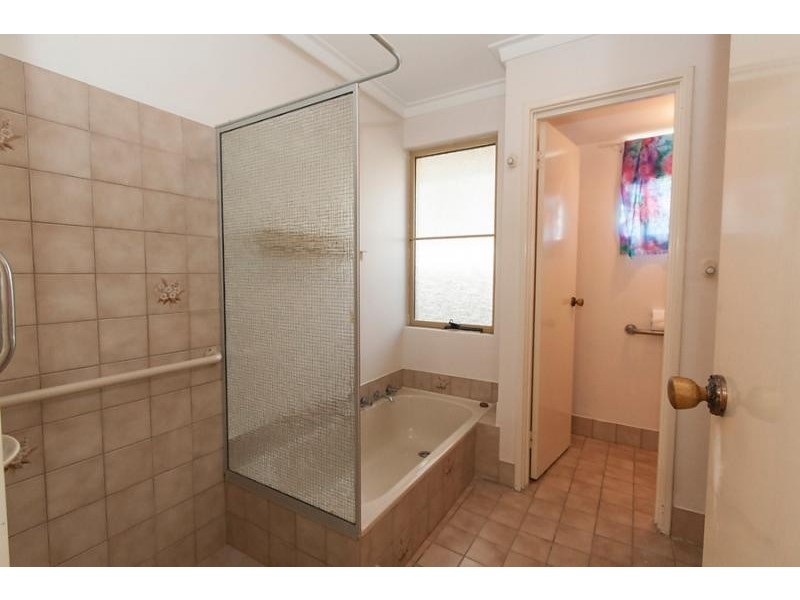 13 Irrawaddy Drive, Greenfields WA 6210