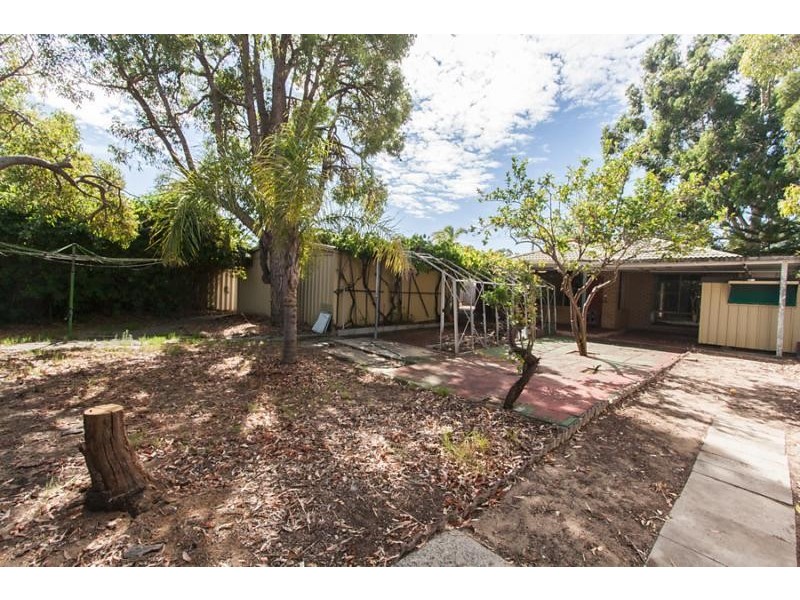 13 Irrawaddy Drive, Greenfields WA 6210