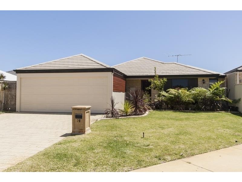 28 Murrin Loop, Lakelands WA 6180