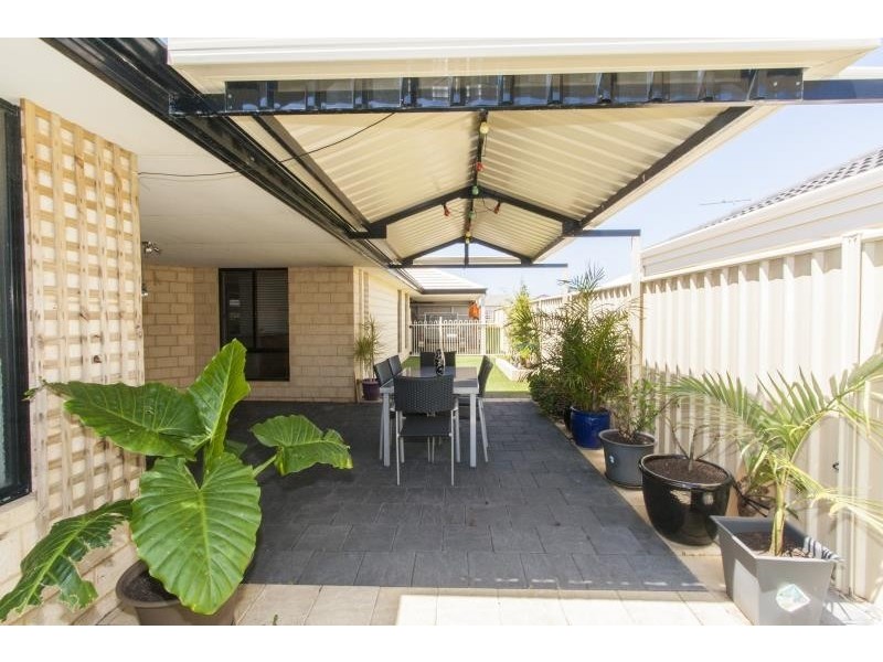 28 Murrin Loop, Lakelands WA 6180