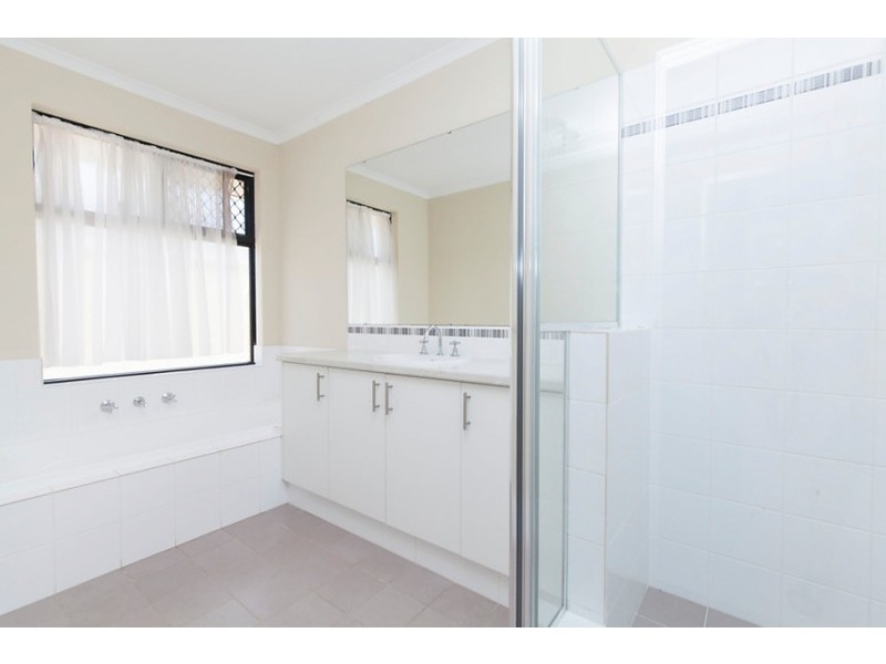 21 Gantheaume Parade, Secret Harbour WA 6173