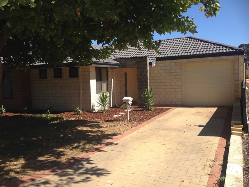 1/21 Friar Road, Armadale WA 6112