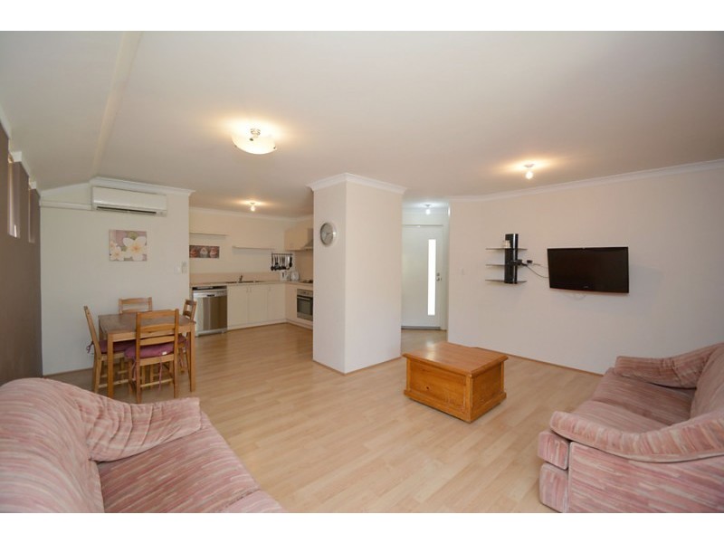 1/21 Friar Road, Armadale WA 6112