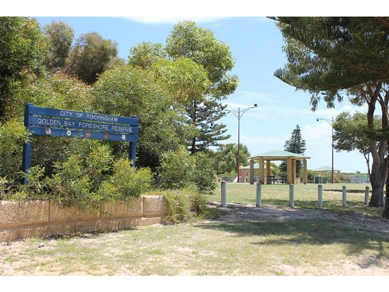 12 Marlin Way, Golden Bay WA 6174