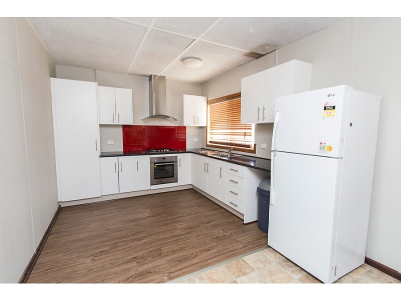 11 Wenn Road, Singleton WA 6175