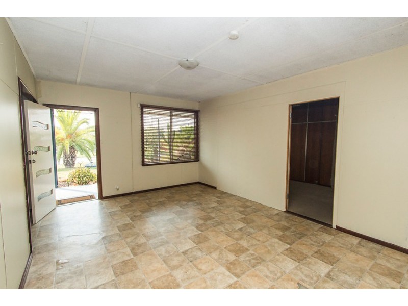 11 Wenn Road, Singleton WA 6175