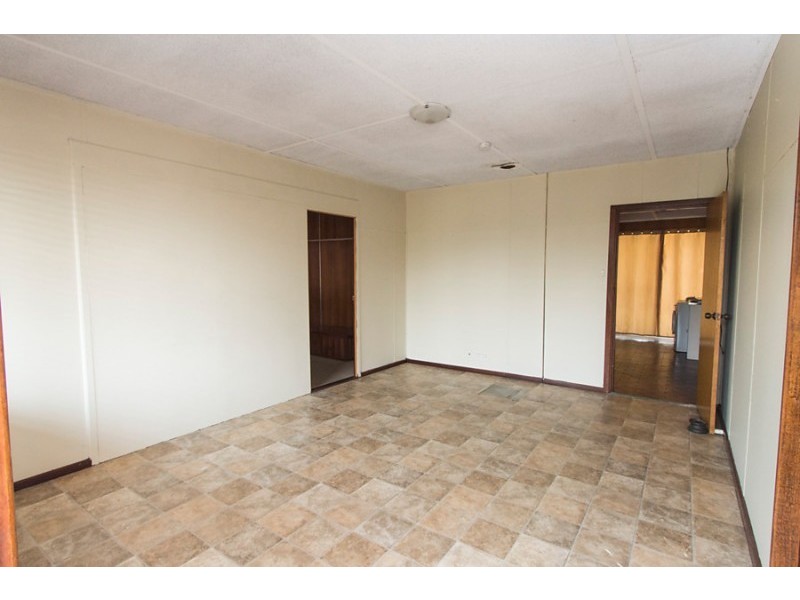 11 Wenn Road, Singleton WA 6175