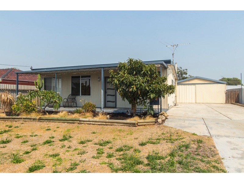 11 Wenn Road, Singleton WA 6175