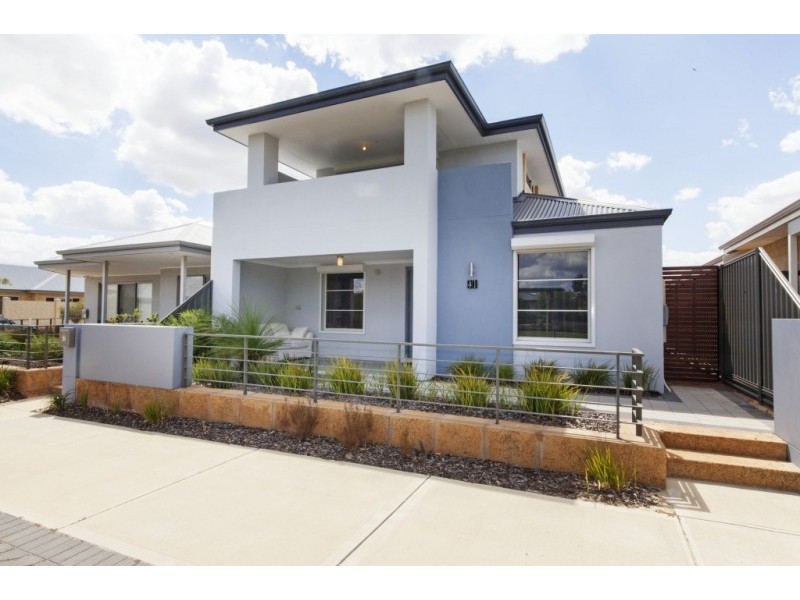 41 Barrington Avenue, Champion Lakes WA 6111