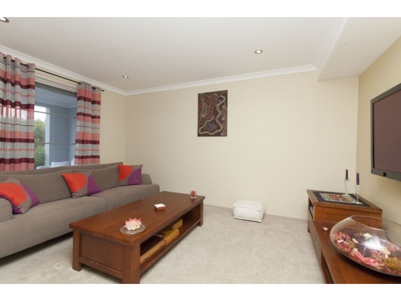 41 Barrington Avenue, Champion Lakes WA 6111