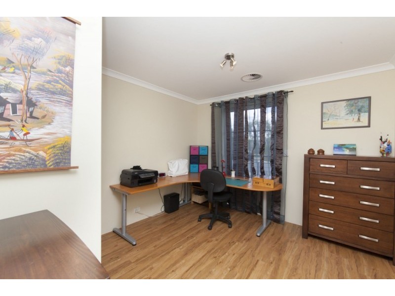 41 Barrington Avenue, Champion Lakes WA 6111