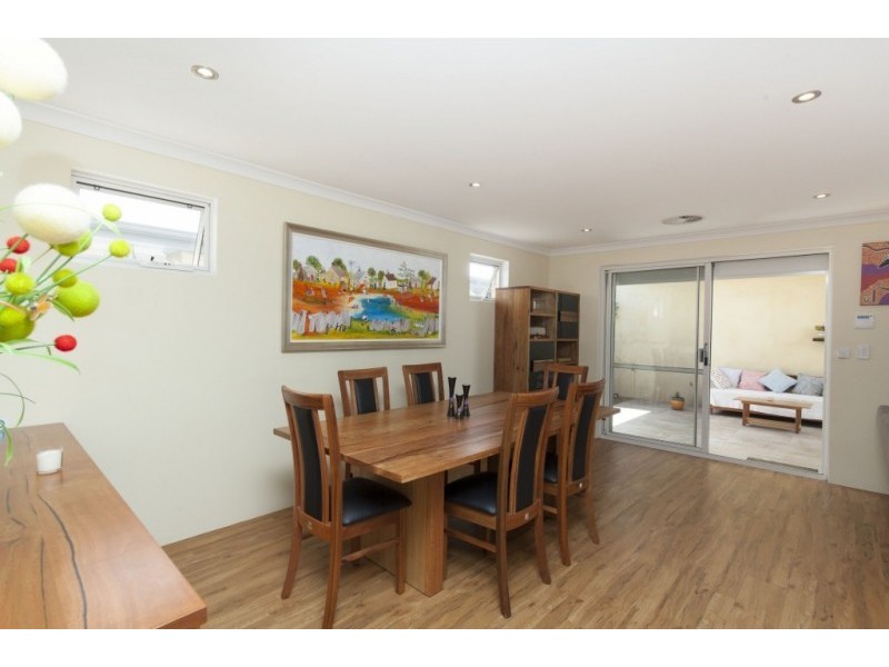 41 Barrington Avenue, Champion Lakes WA 6111