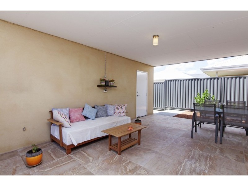 41 Barrington Avenue, Champion Lakes WA 6111