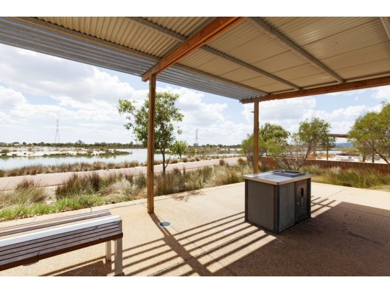 41 Barrington Avenue, Champion Lakes WA 6111