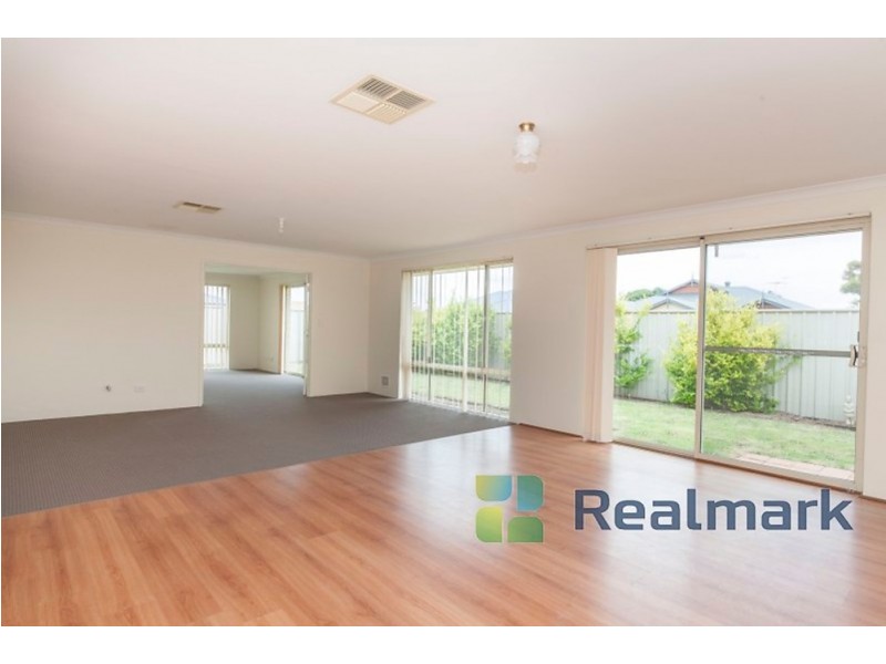 2 Voltaire Way, Secret Harbour WA 6173