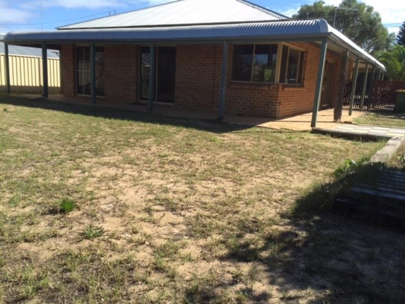 48 Tangadee Road, Golden Bay WA 6174