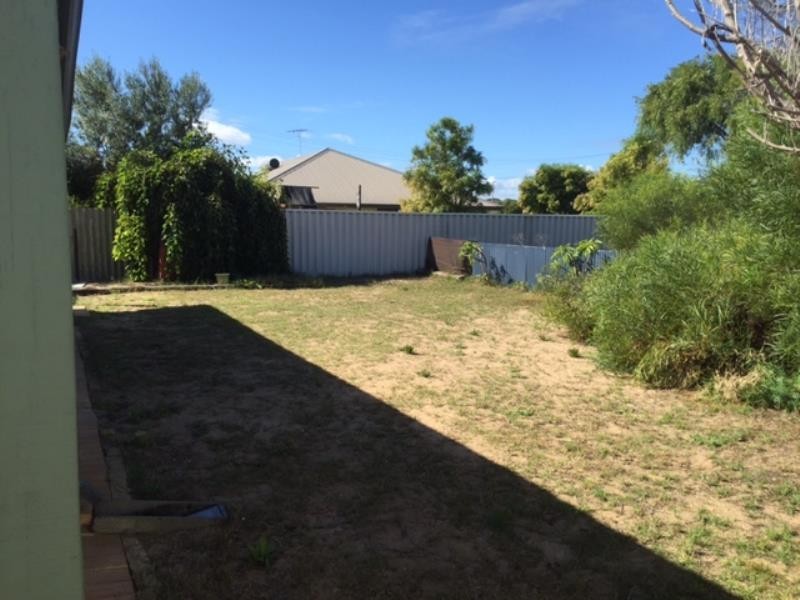 48 Tangadee Road, Golden Bay WA 6174