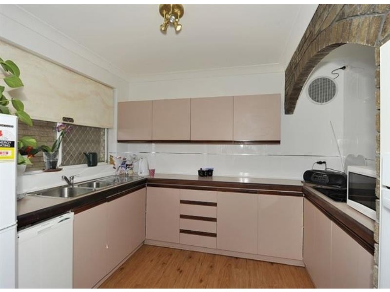 17/11 Leslie Street, Dudley Park WA 6210