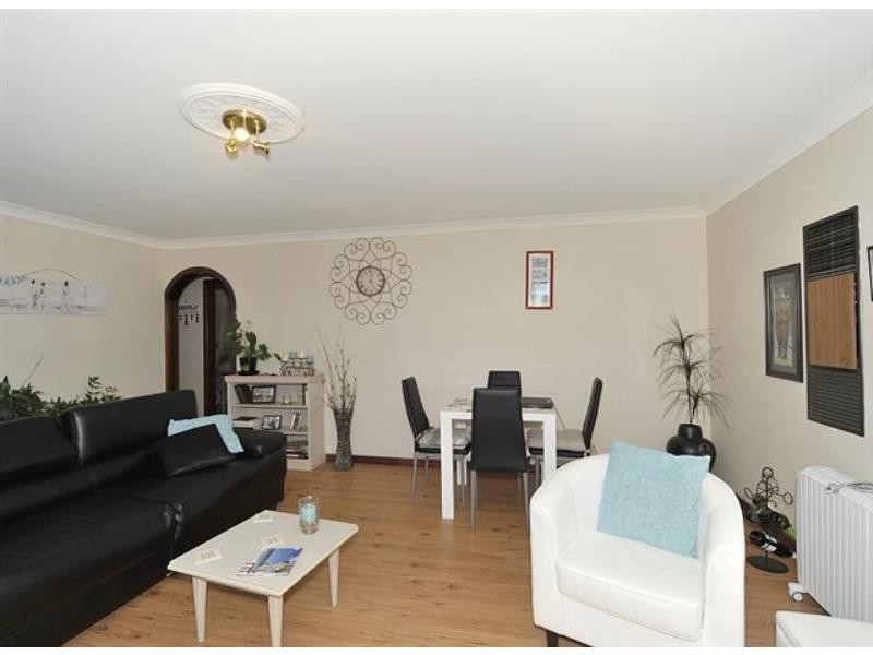 17/11 Leslie Street, Dudley Park WA 6210