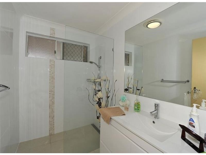 17/11 Leslie Street, Dudley Park WA 6210