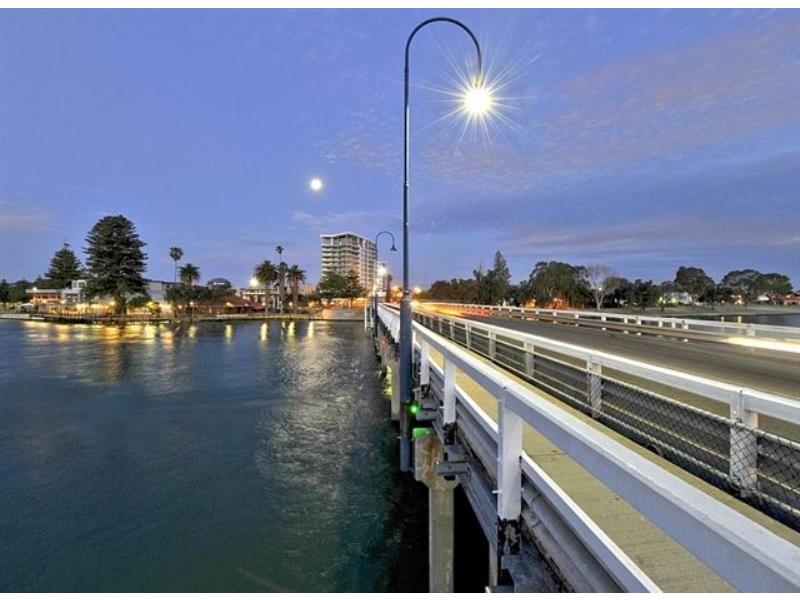 17/11 Leslie Street, Dudley Park WA 6210