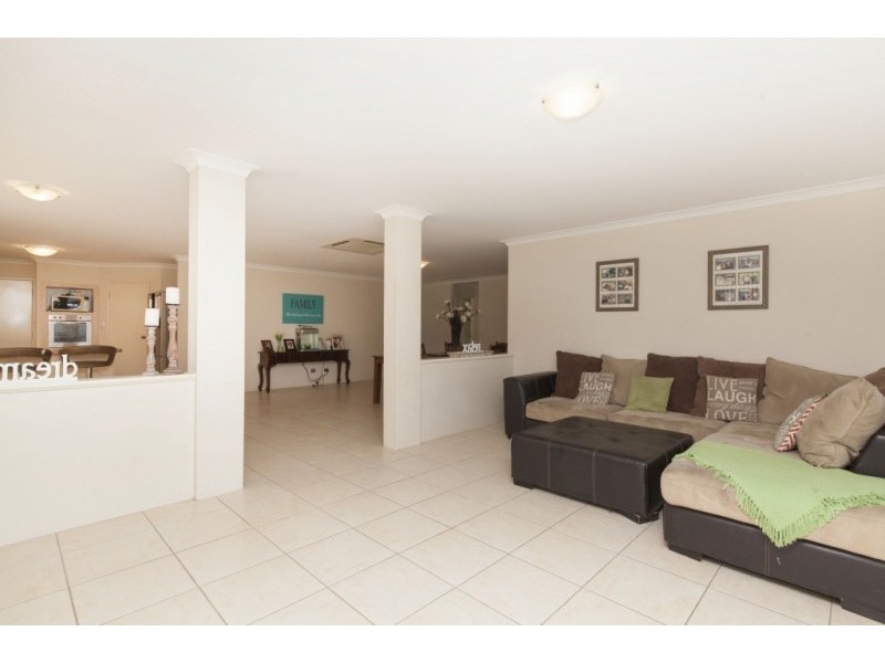 4 Voltaire Way, Secret Harbour WA 6173