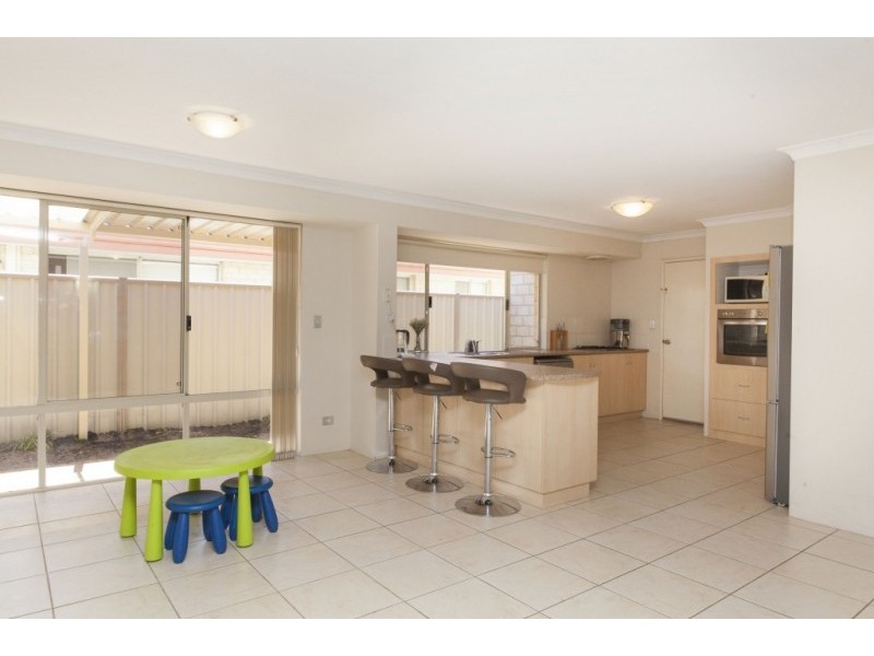 4 Voltaire Way, Secret Harbour WA 6173