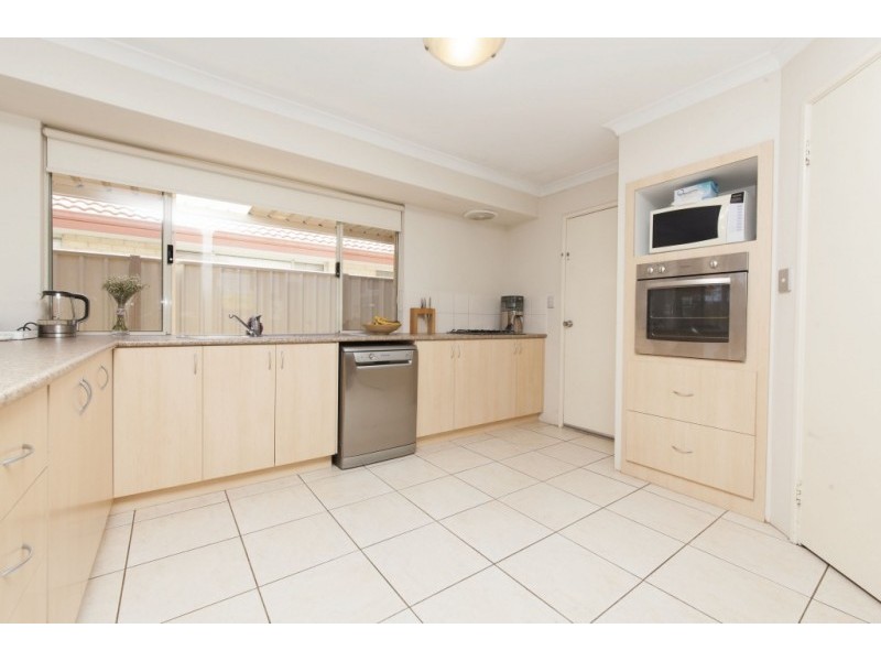 4 Voltaire Way, Secret Harbour WA 6173