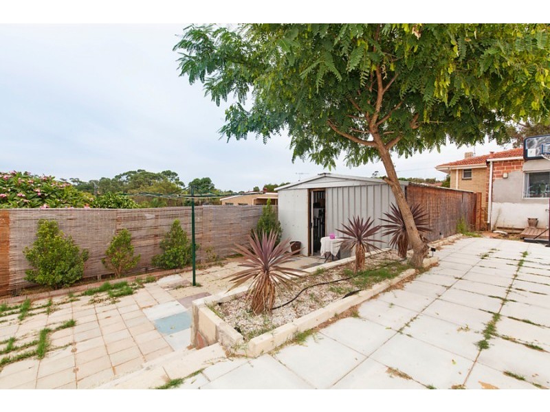 6 Wiggins Road, Orelia WA 6167