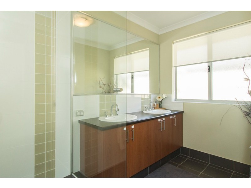 22 Jasper Way, Lakelands WA 6180