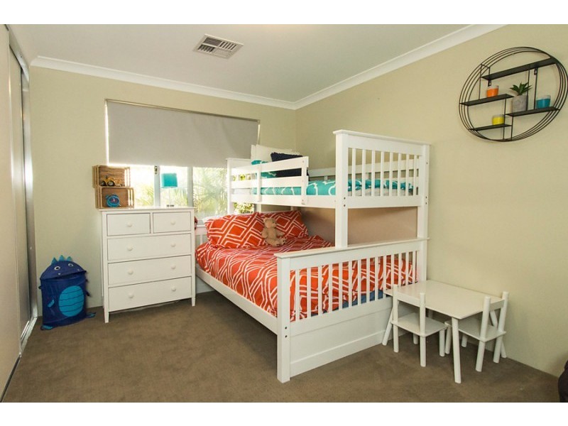 22 Jasper Way, Lakelands WA 6180