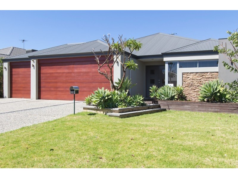 22 Jasper Way, Lakelands WA 6180
