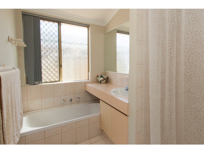 70 Donald Drive, Safety Bay WA 6169