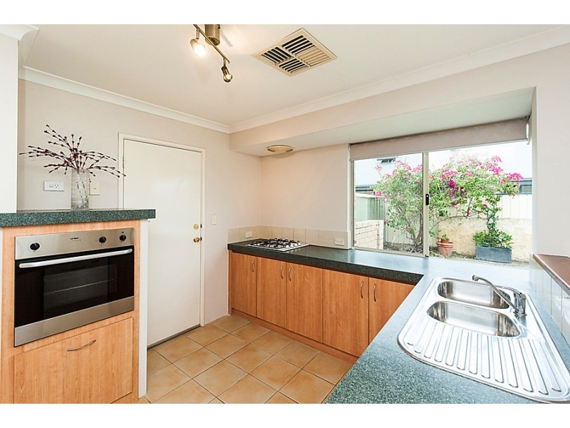 28 Santa Cruz Parkway, Secret Harbour WA 6173