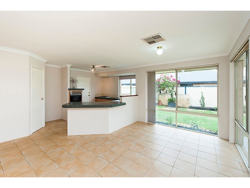 28 Santa Cruz Parkway, Secret Harbour WA 6173