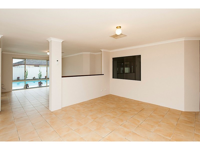 28 Santa Cruz Parkway, Secret Harbour WA 6173