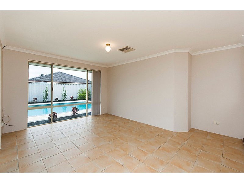 28 Santa Cruz Parkway, Secret Harbour WA 6173