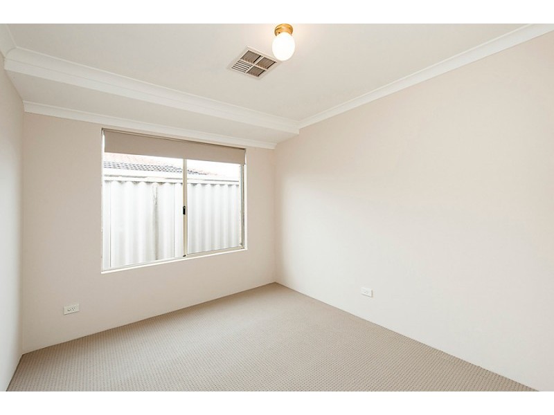 28 Santa Cruz Parkway, Secret Harbour WA 6173