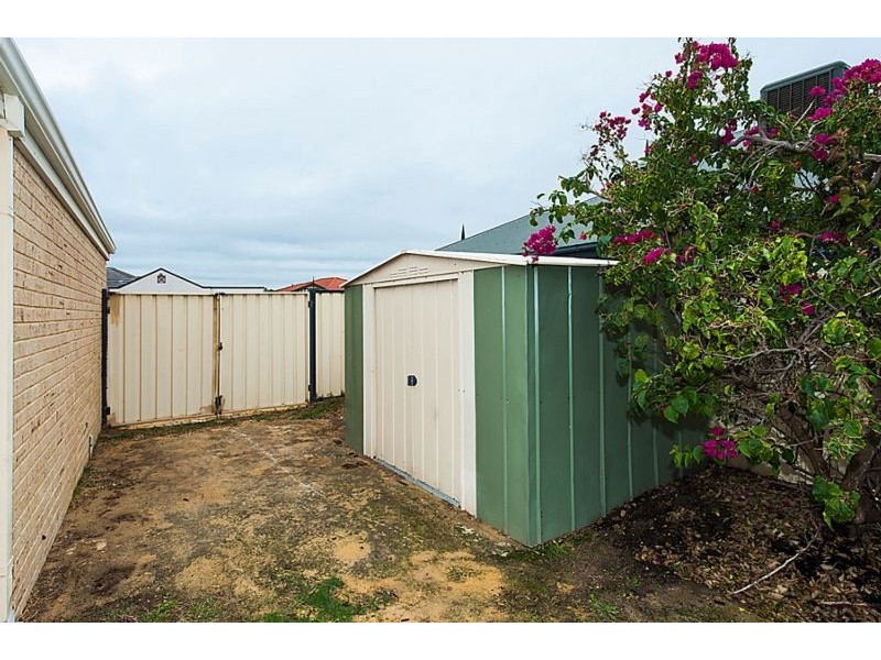 28 Santa Cruz Parkway, Secret Harbour WA 6173