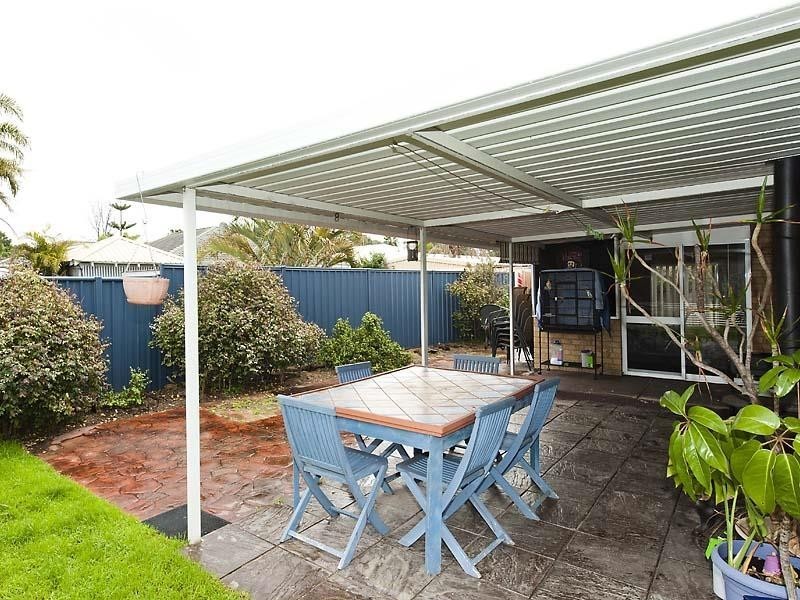 69 Sunningdale Chase, Meadow Springs WA 6210