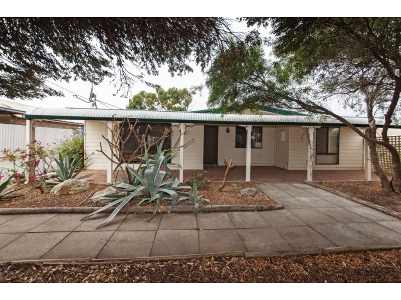 3 Tarwhine Place, Golden Bay WA 6174