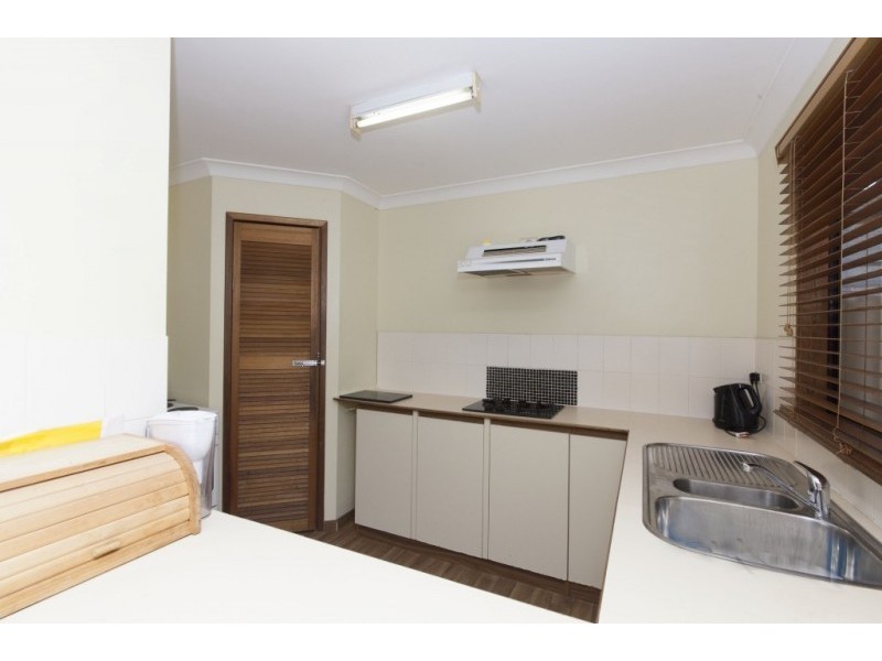 3 Tarwhine Place, Golden Bay WA 6174