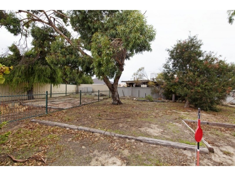 3 Tarwhine Place, Golden Bay WA 6174