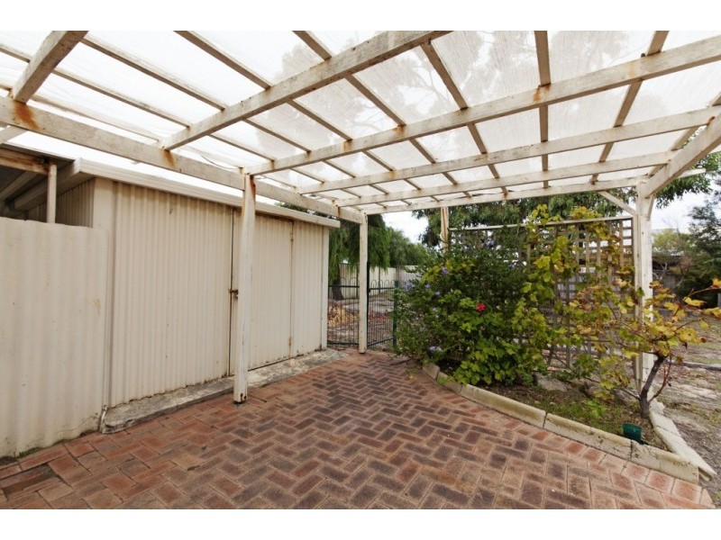 3 Tarwhine Place, Golden Bay WA 6174