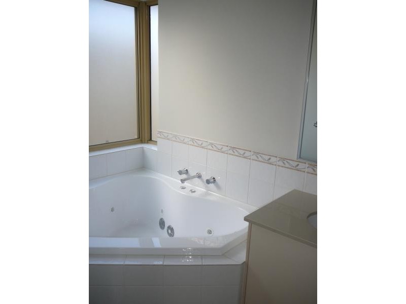 8 Duranbah Road, Secret Harbour WA 6173