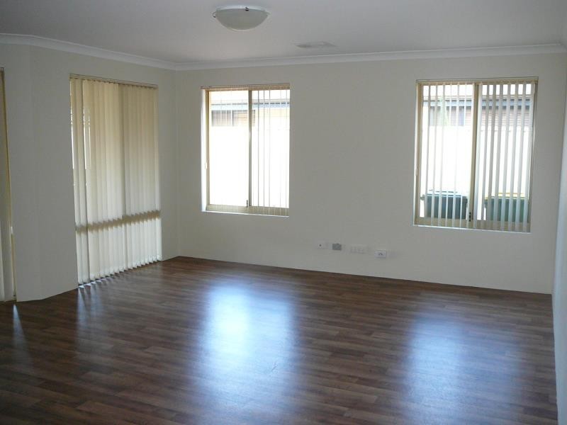 8 Duranbah Road, Secret Harbour WA 6173