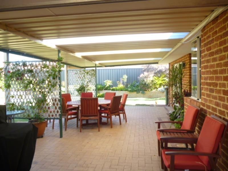 17 Sete Green, Secret Harbour WA 6173